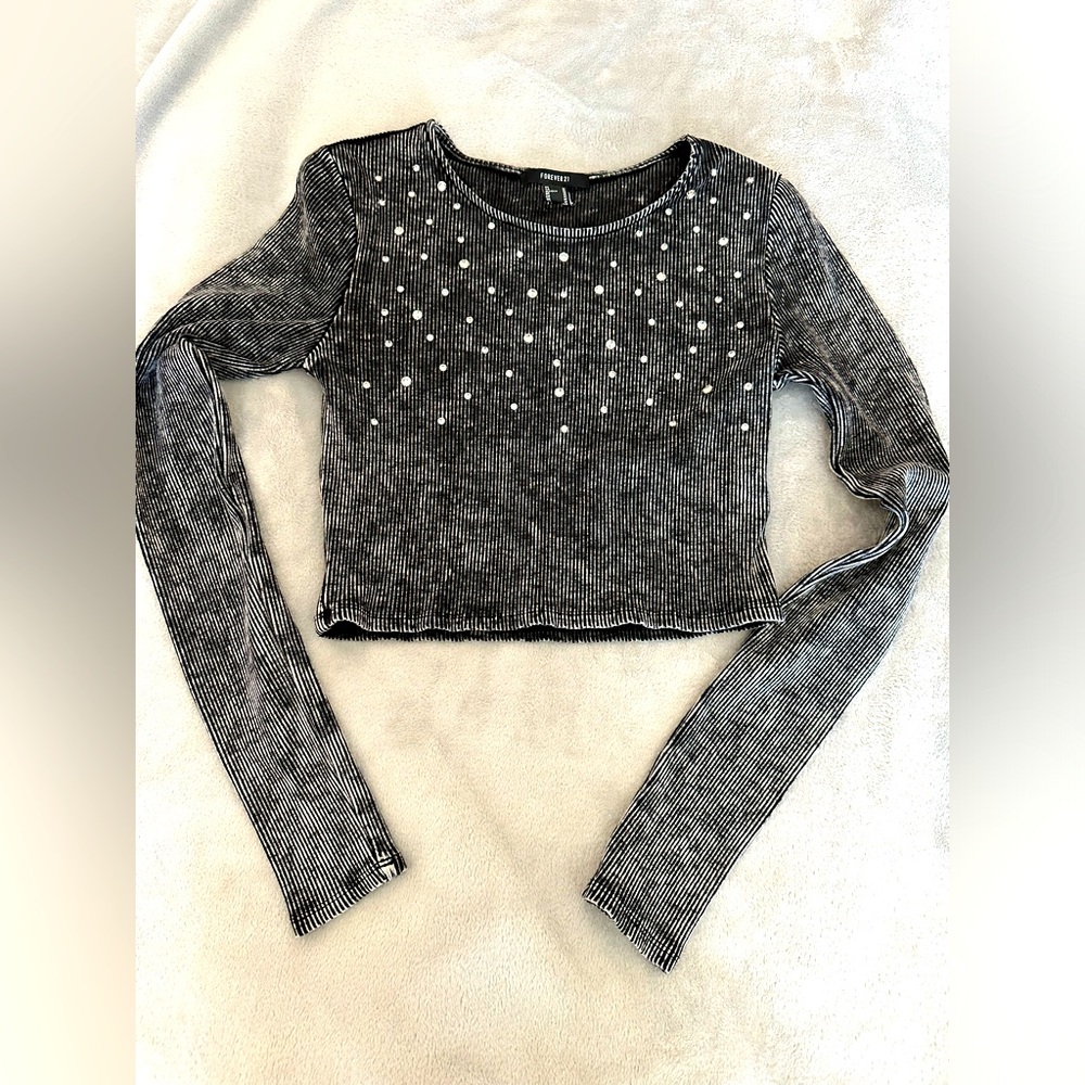 Women's long sleeve rhinestone Top - Size Medium